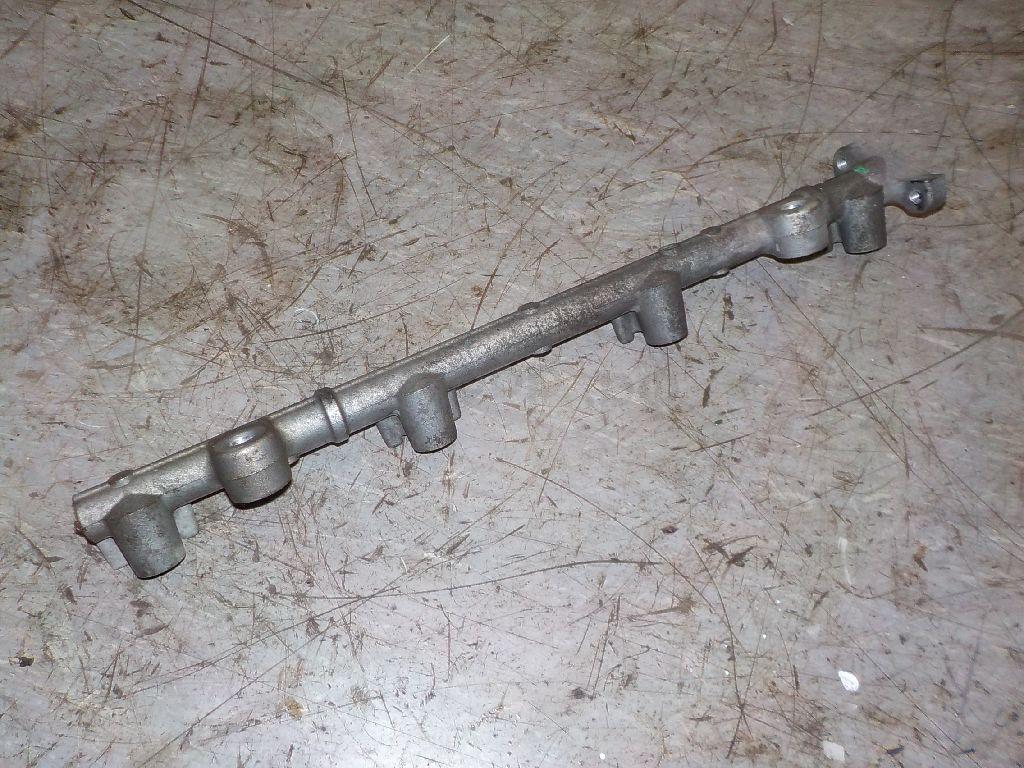 Рейка топливная (рампа)