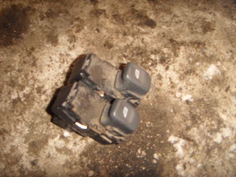 Кнопка стеклоподъемника