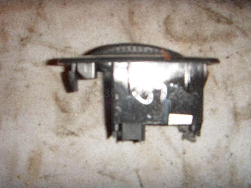 Кнопка стеклоподъемника