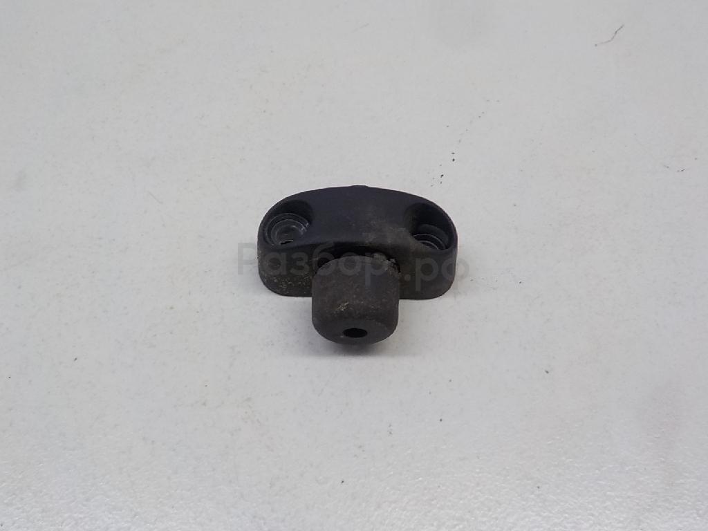 Отбойник двери