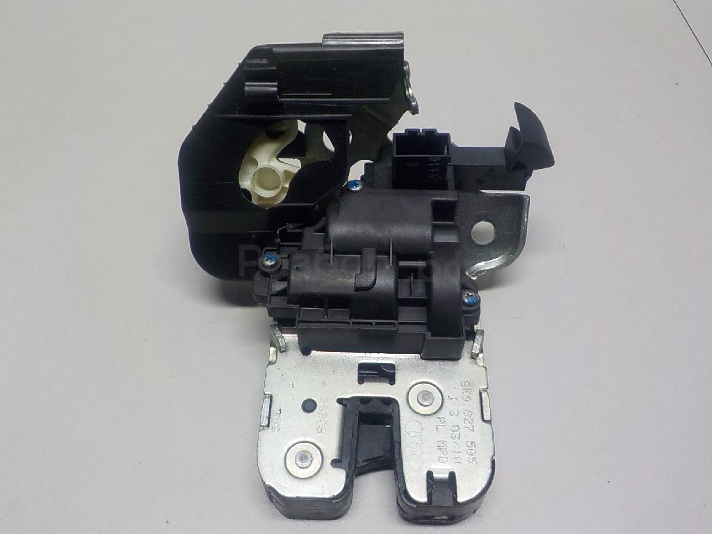 Замок багажника