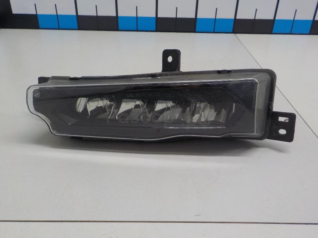 Фара противотуманная левая