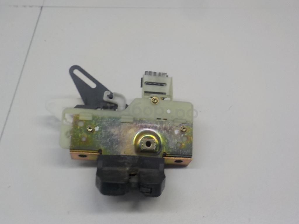 Замок багажника