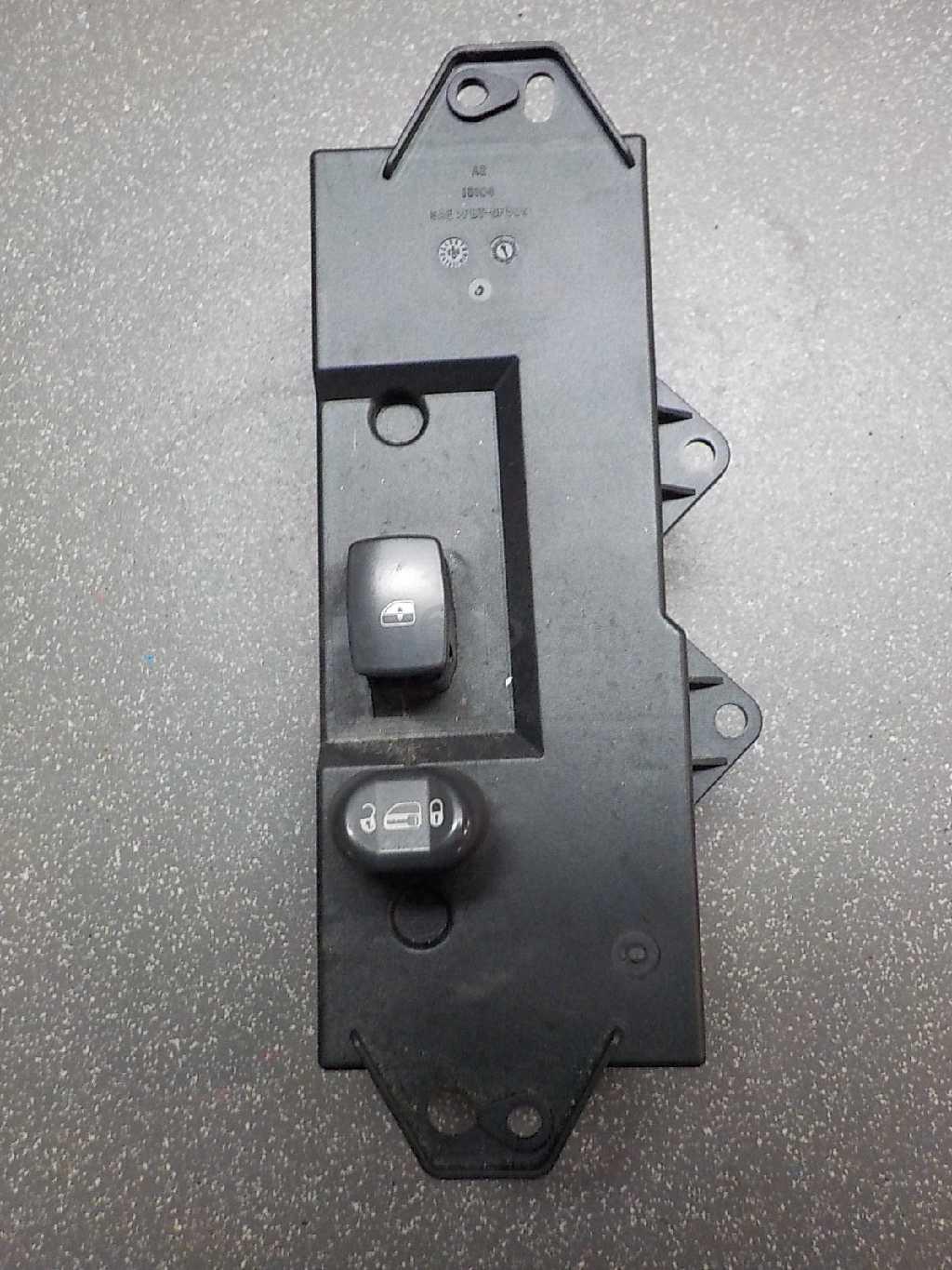 Кнопка стеклоподъемника