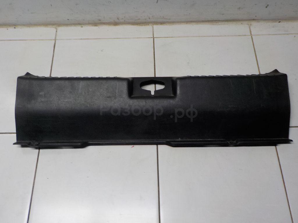 Обшивка багажника