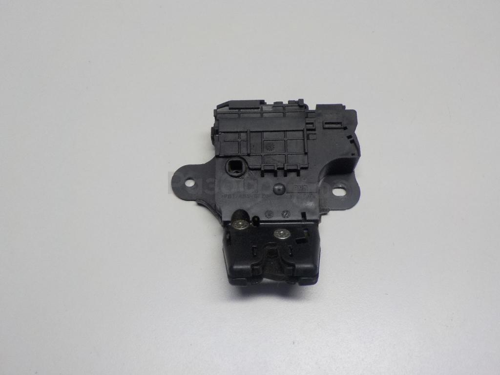 Замок багажника