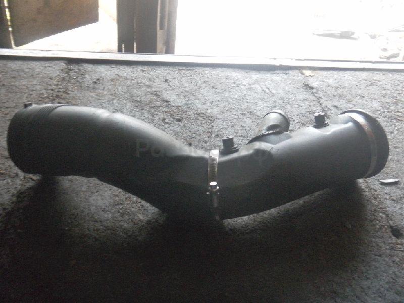 Патрубок воздушного фильтра