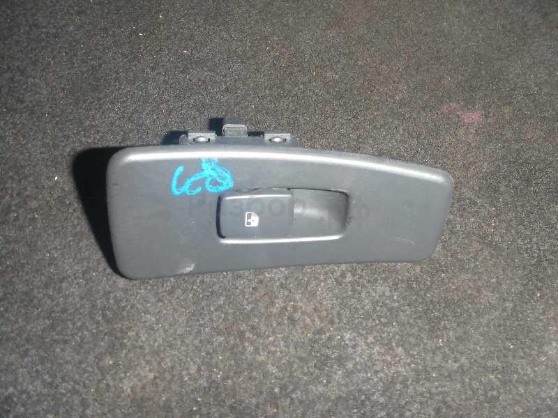 Кнопка стеклоподъемника