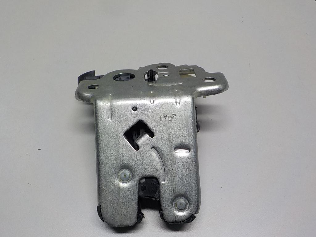 Замок багажника