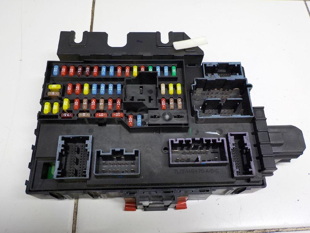 Блок предохранителей