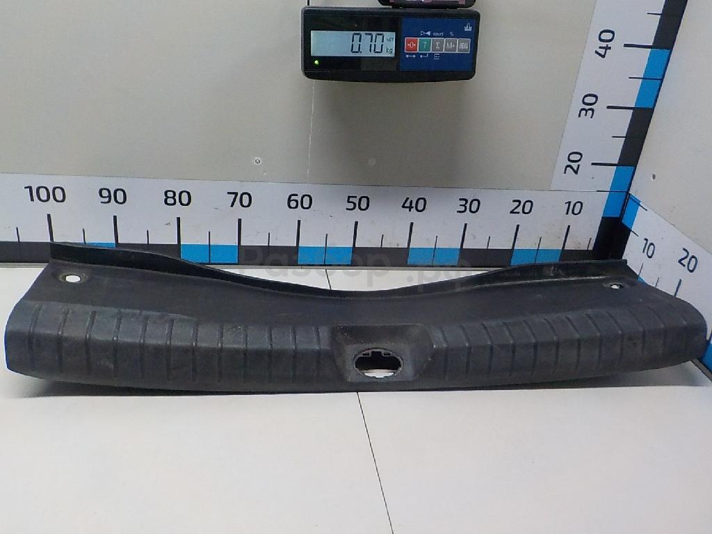 Обшивка багажника