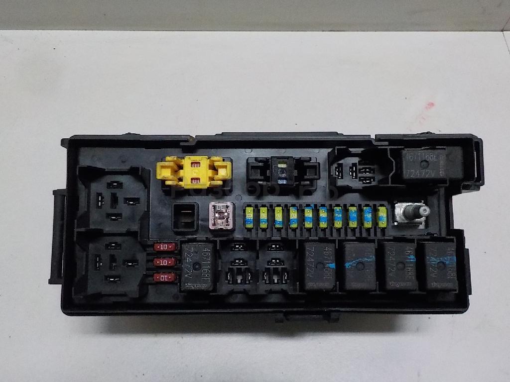 Блок предохранителей