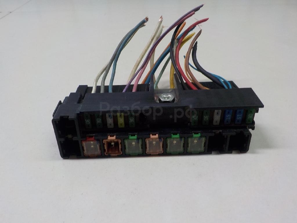 Блок предохранителей