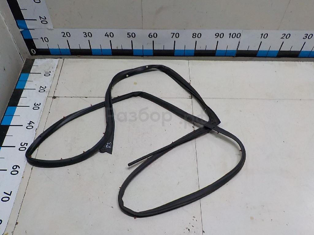 Уплотнитель двери