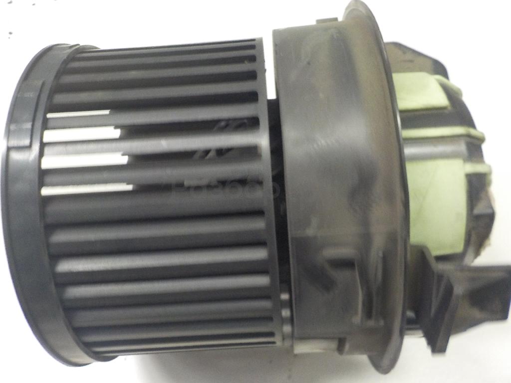 Моторчик отопителя