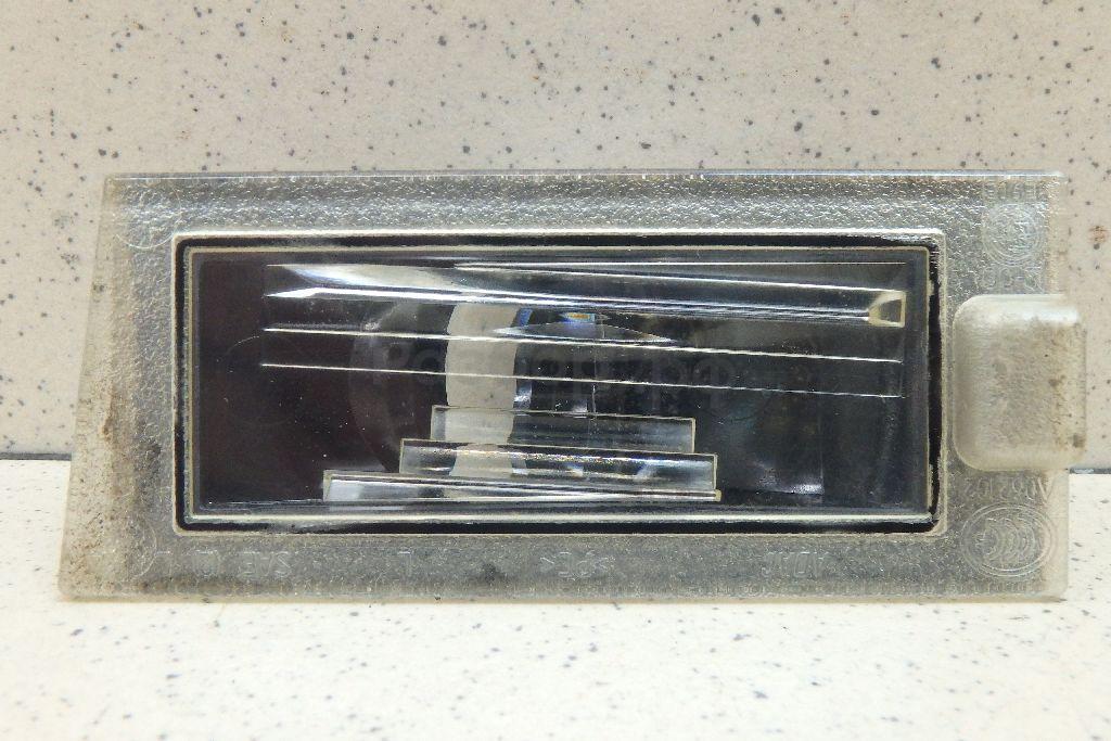 Фонарь подсветки номера