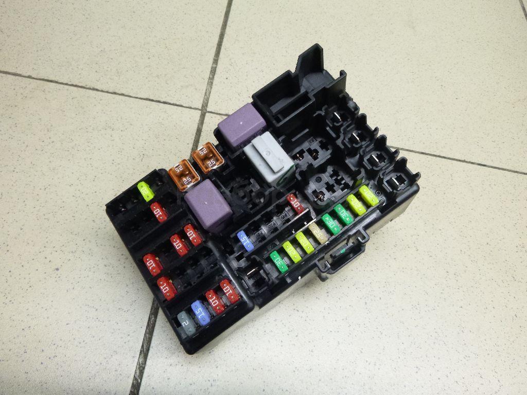 Блок предохранителей