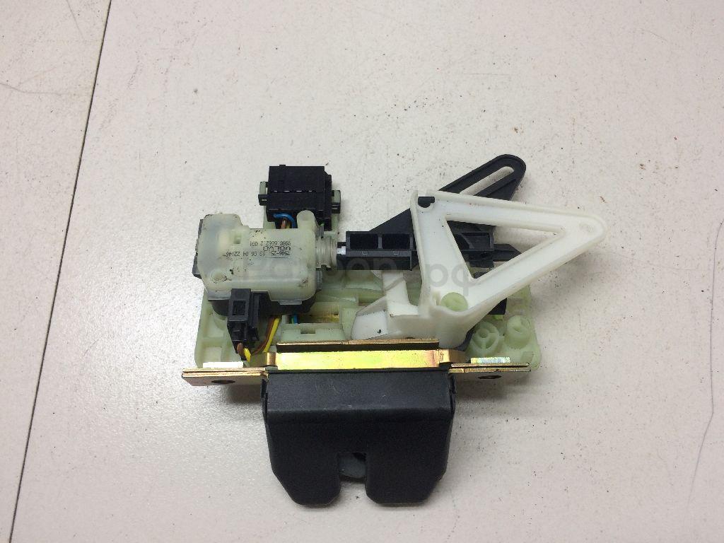 Замок багажника