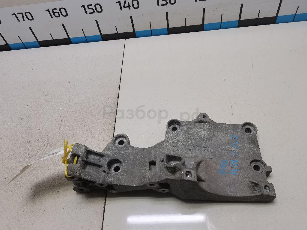 Кронштейн генератора