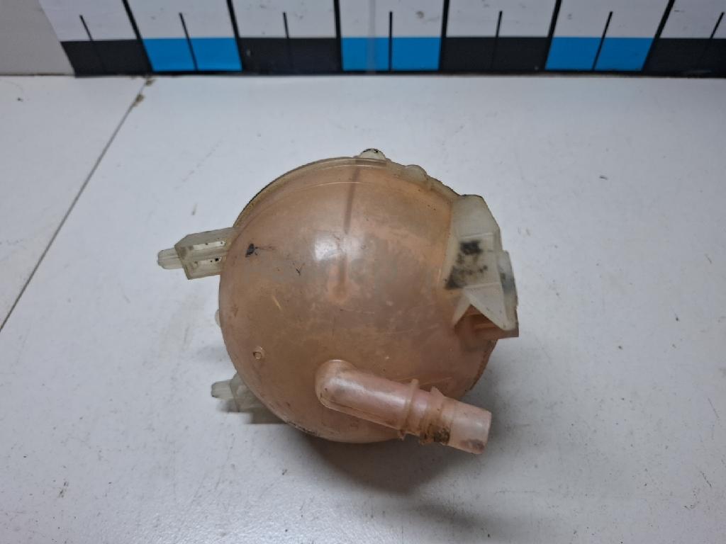 Бачок расширительный