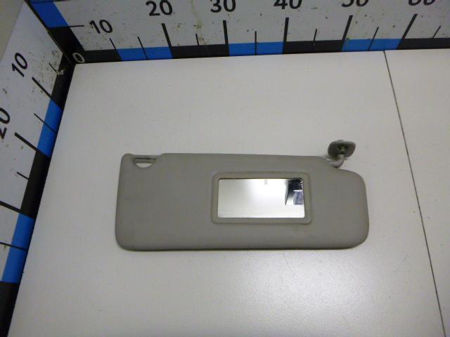 Козырек солнцезащитный (внутри)