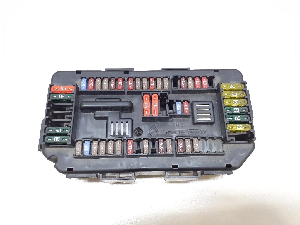 Блок предохранителей