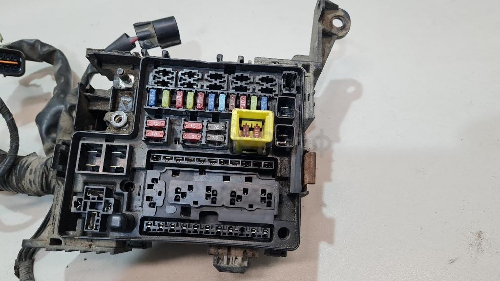 Блок предохранителей