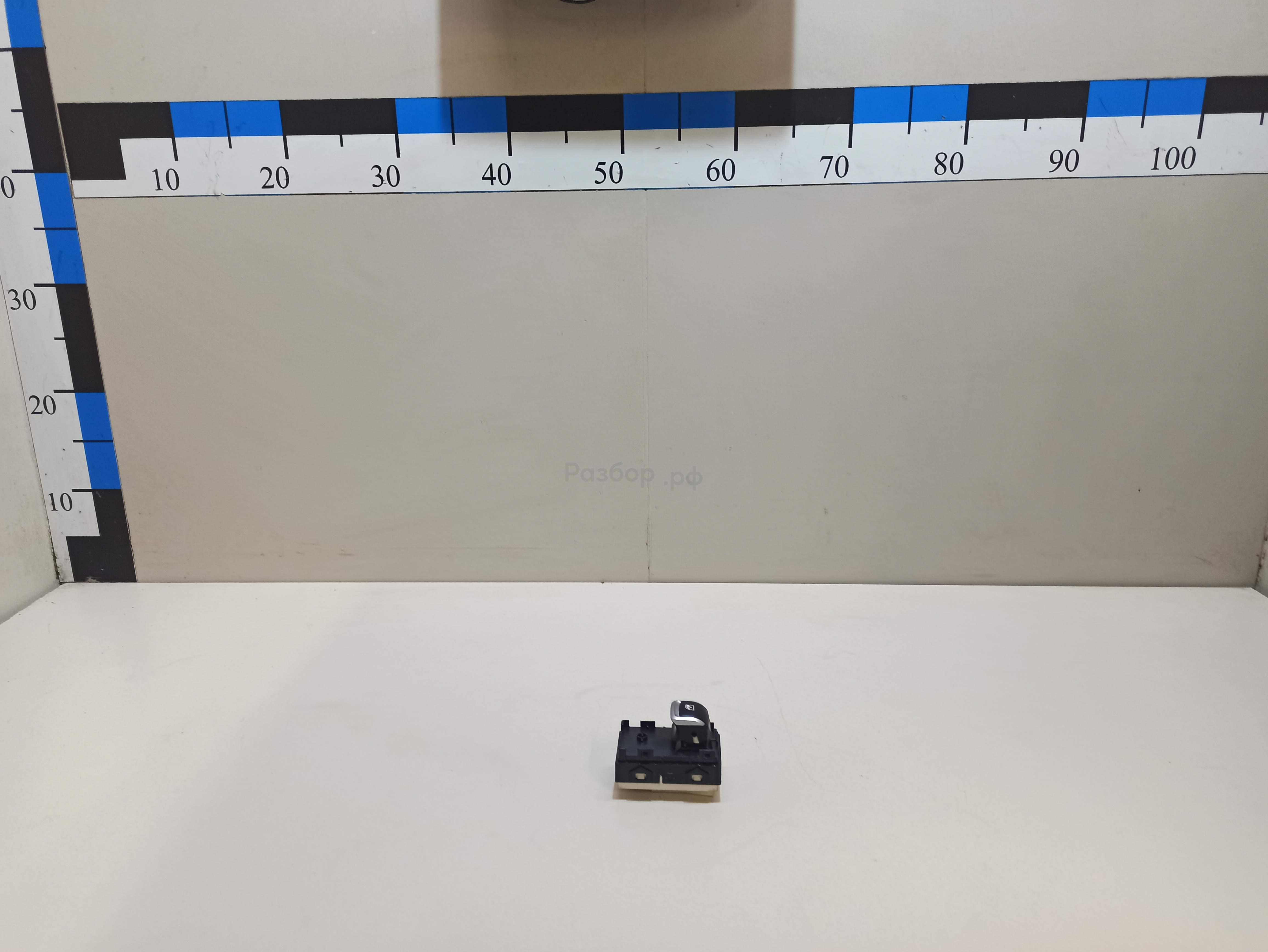 Кнопка стеклоподъемника