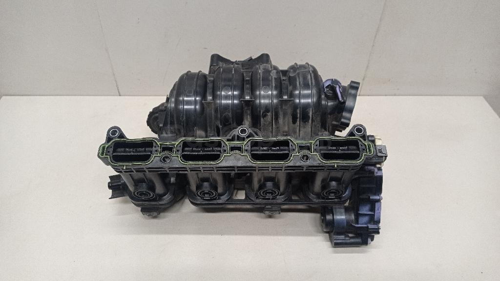 Коллектор впускной