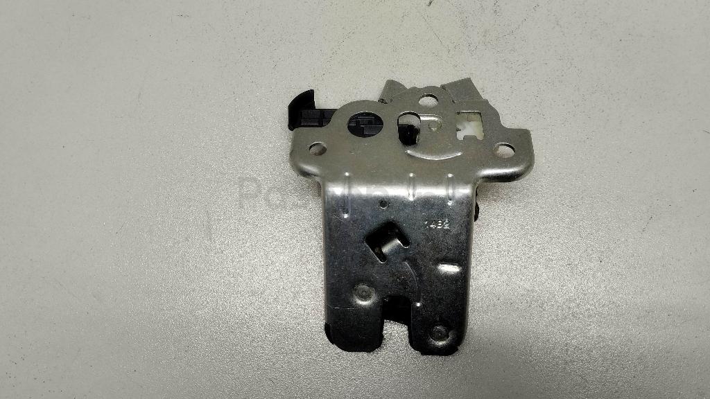 Замок багажника