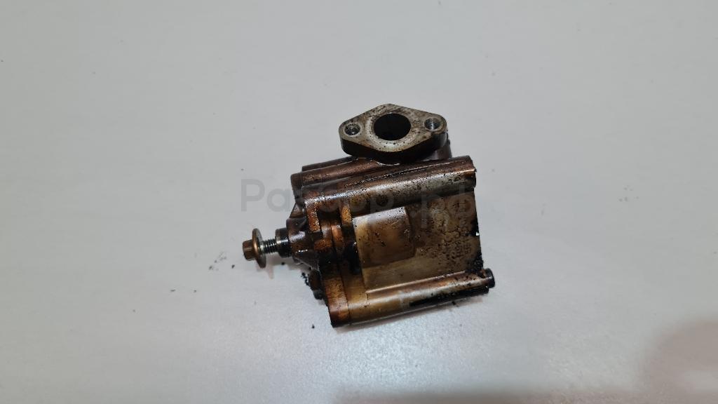 Насос масляный