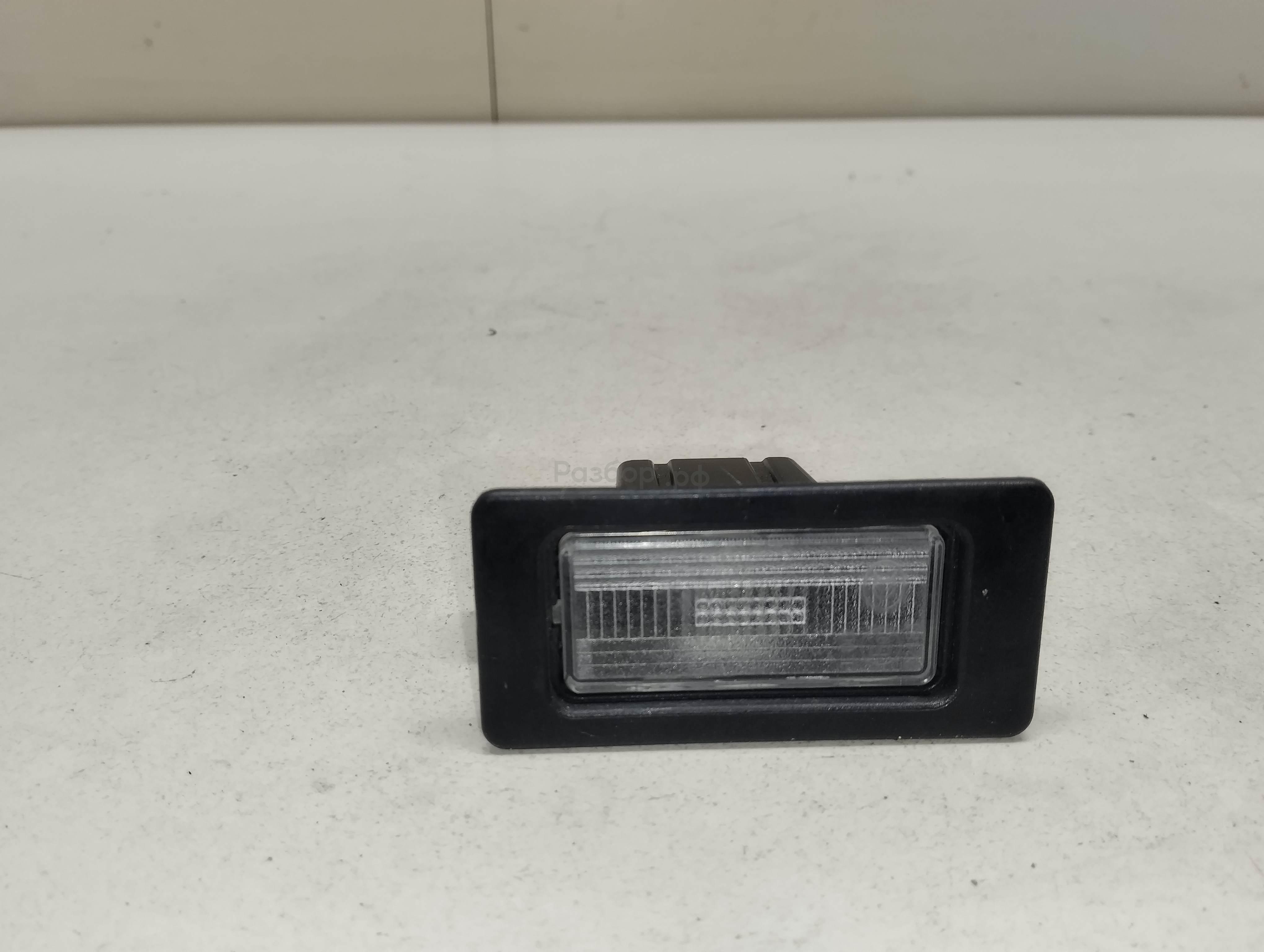 Фонарь подсветки номера