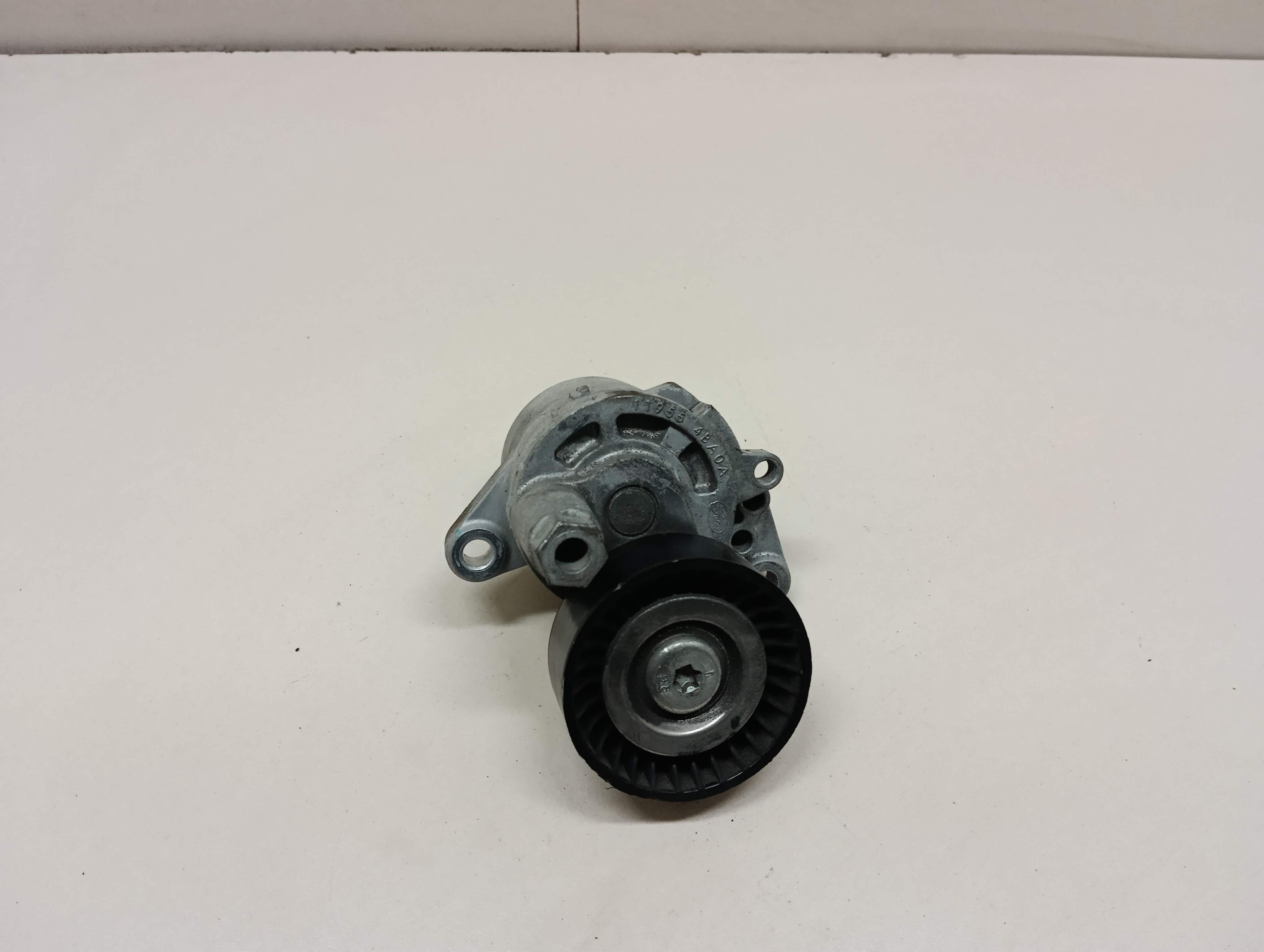 Натяжитель ремня