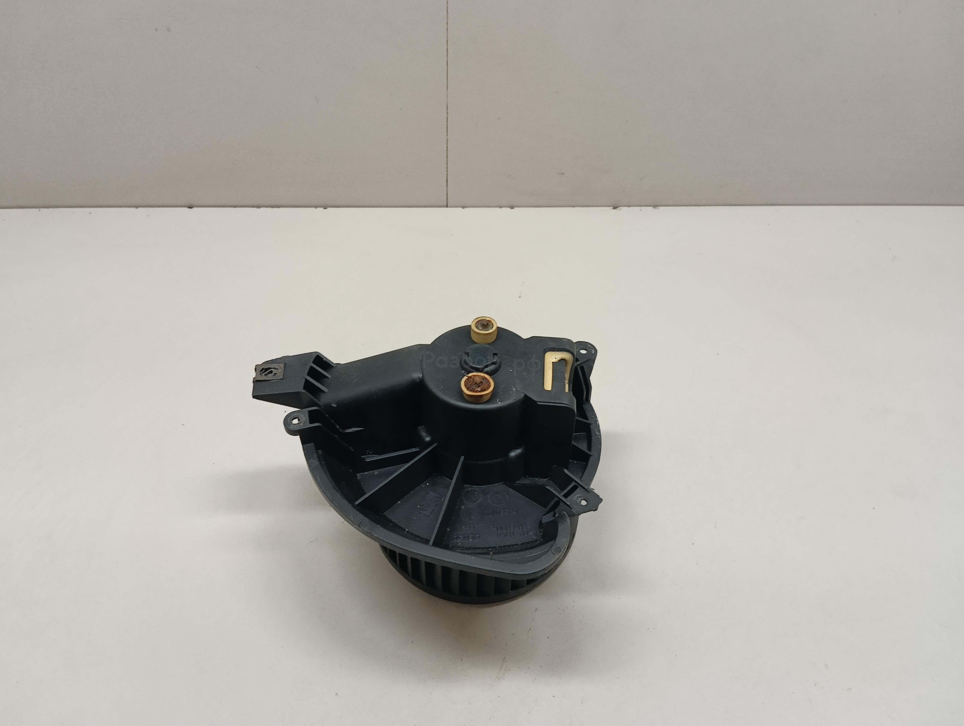 Моторчик отопителя