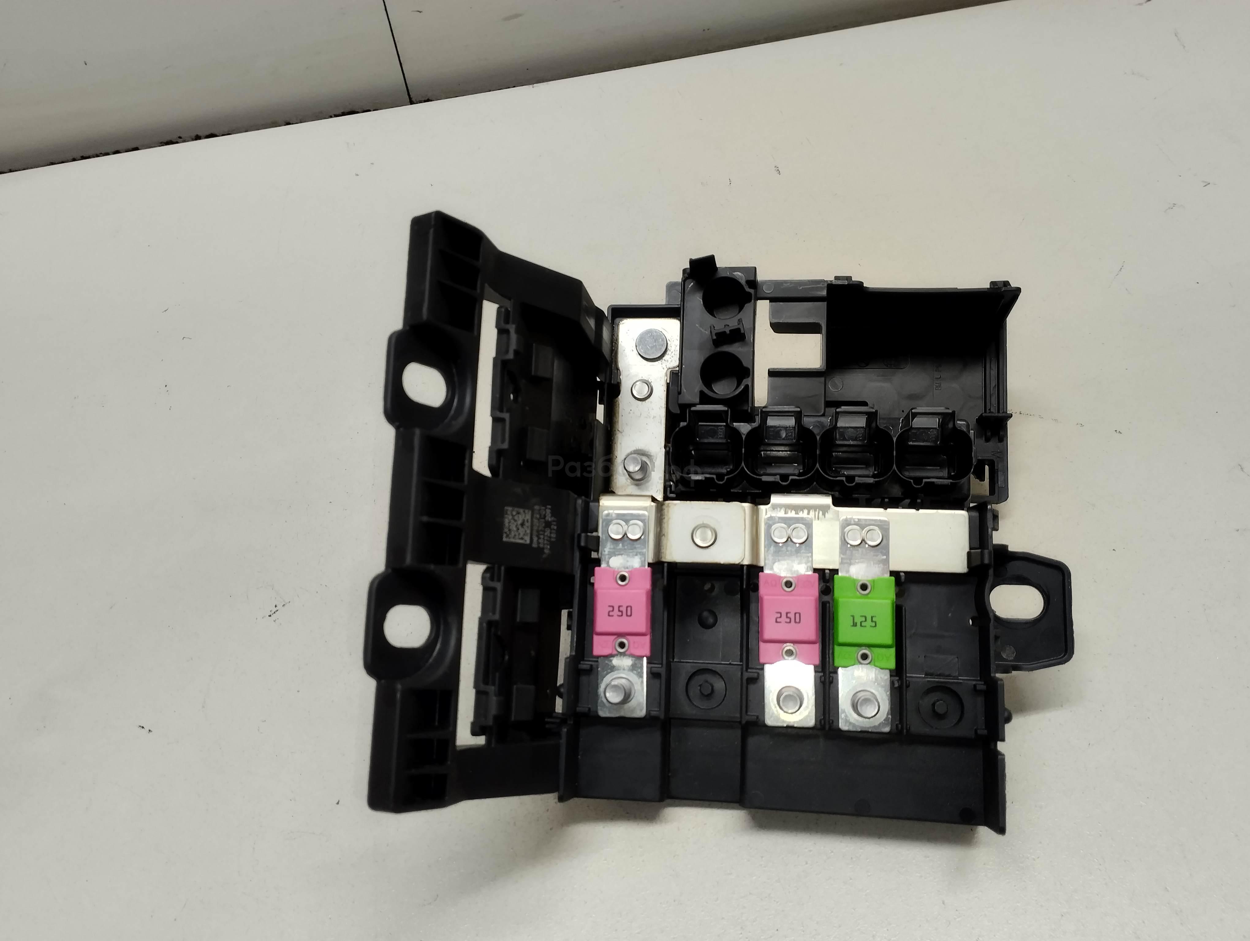 Блок предохранителей