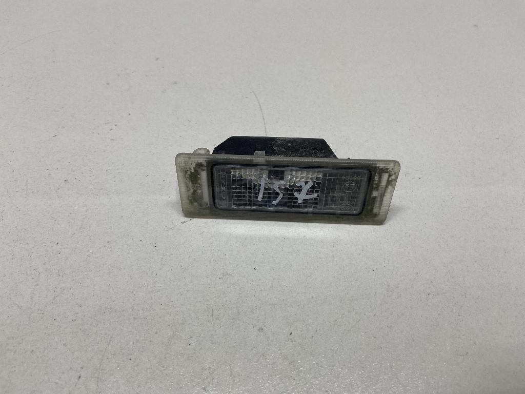 Фонарь подсветки номера