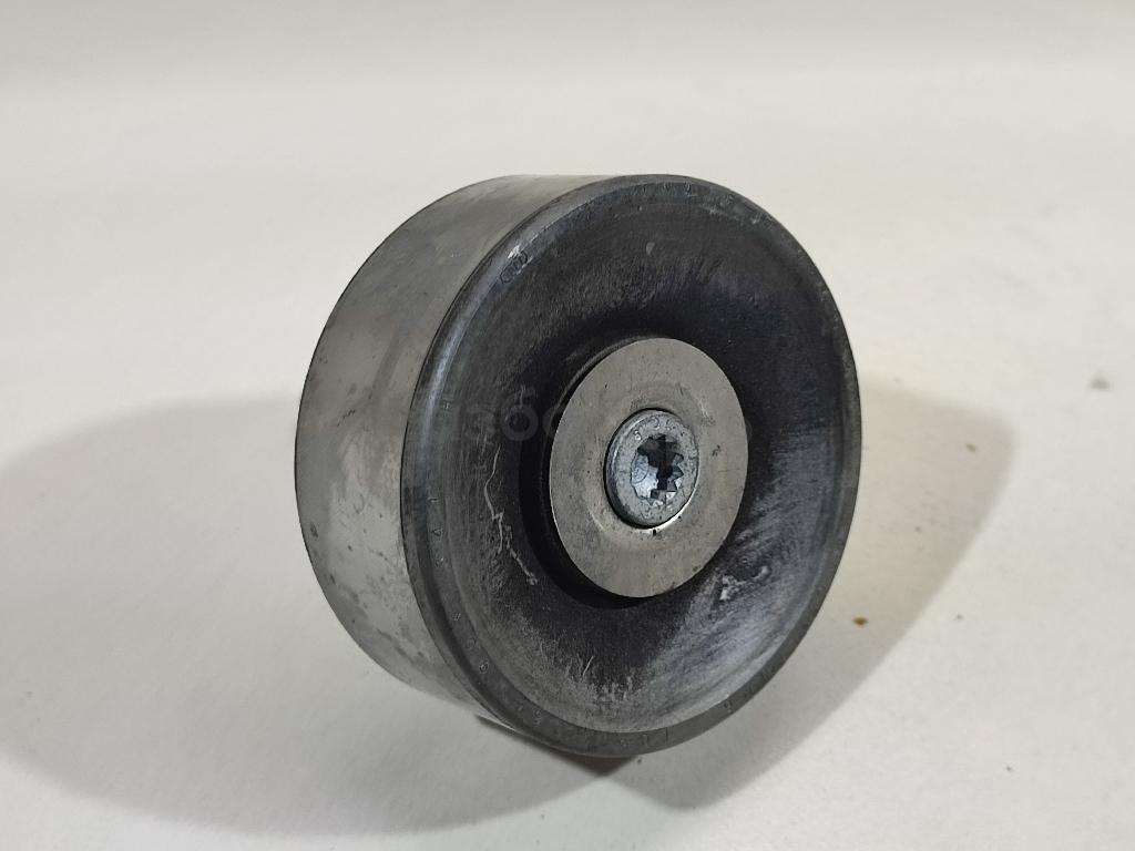 Ролик-натяжитель