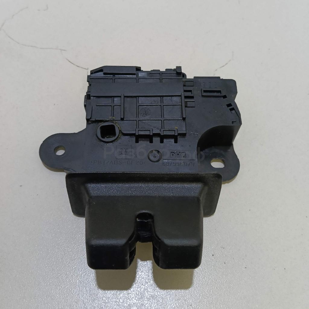 Замок багажника