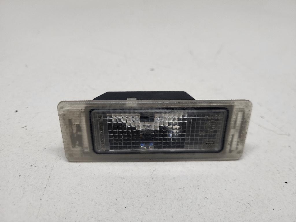 Фонарь подсветки номера