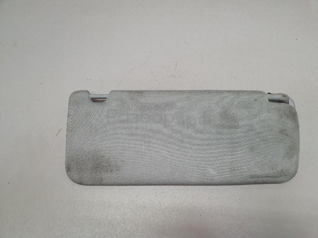 Козырек солнцезащитный (внутри)