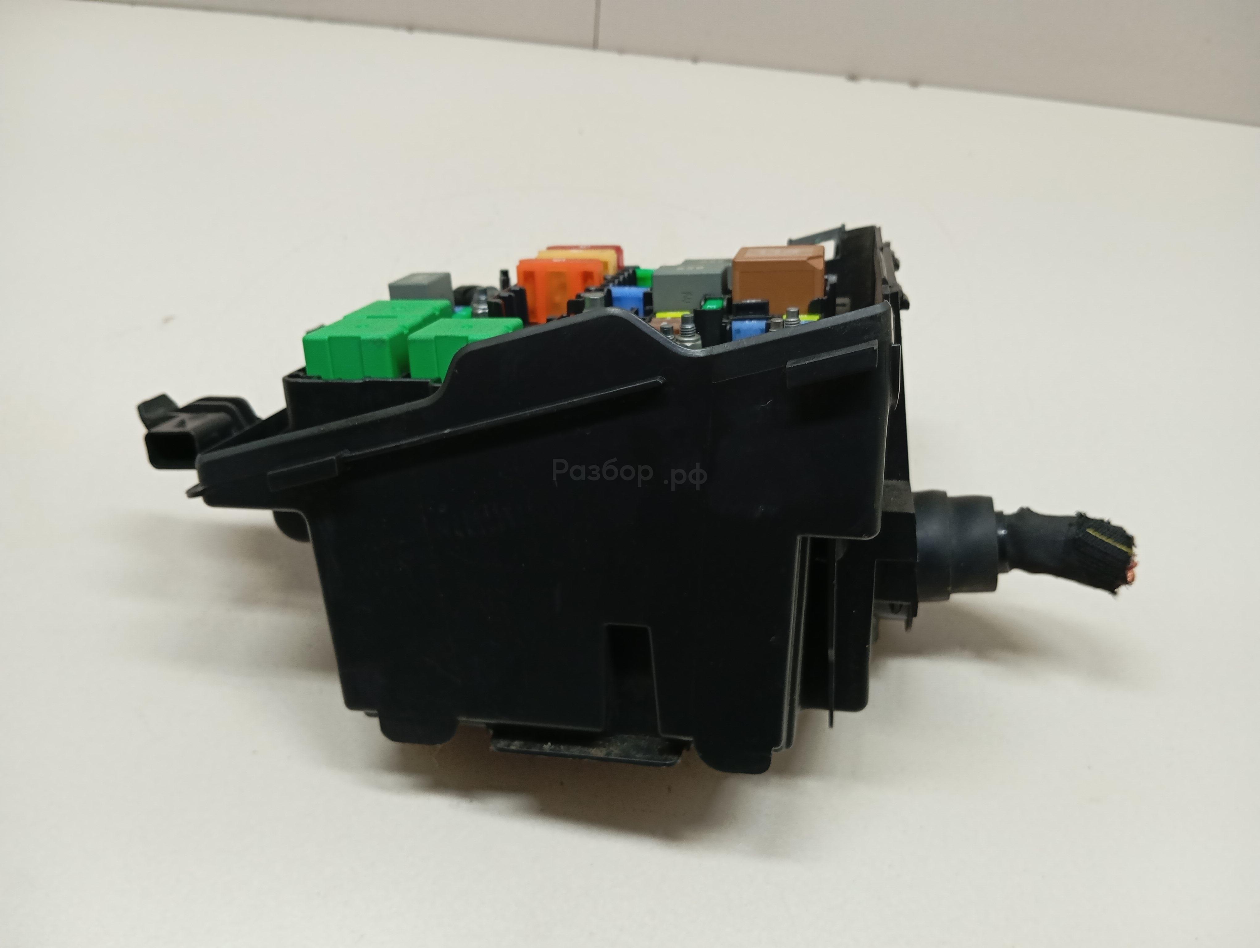 Блок предохранителей