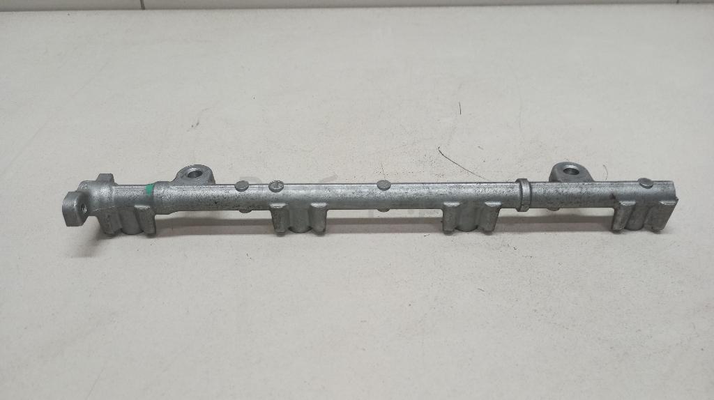 Рейка топливная (рампа)