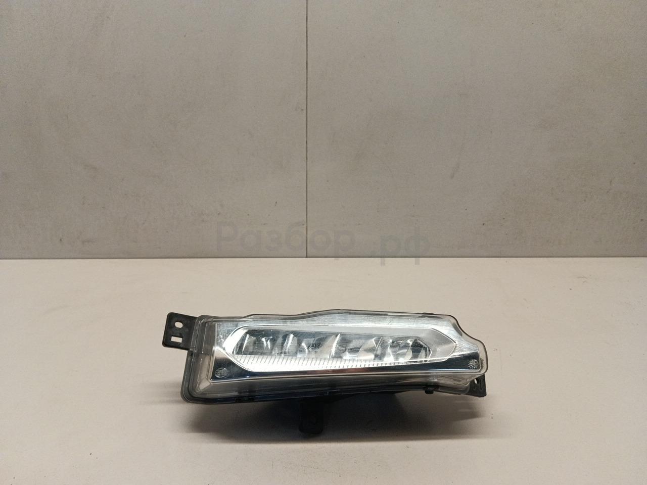 Фара противотуманная левая