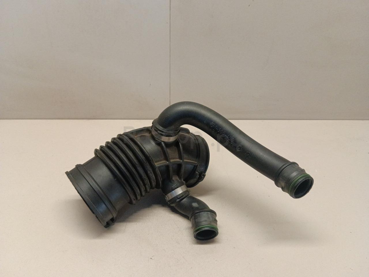 Патрубок воздушного фильтра