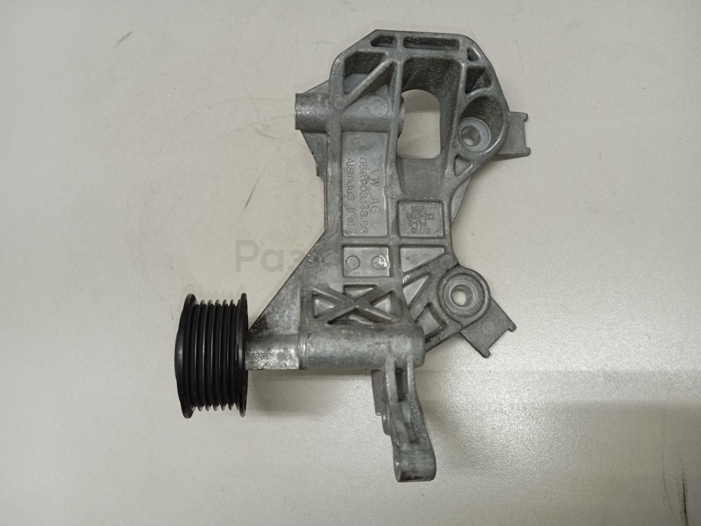 Кронштейн генератора