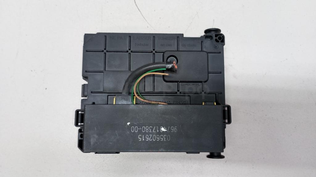 Блок предохранителей