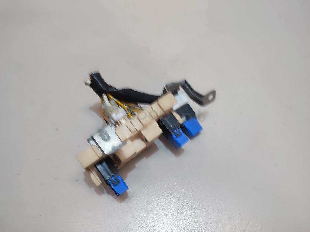 Блок предохранителей