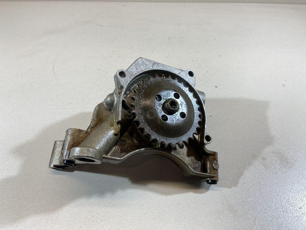 Насос масляный