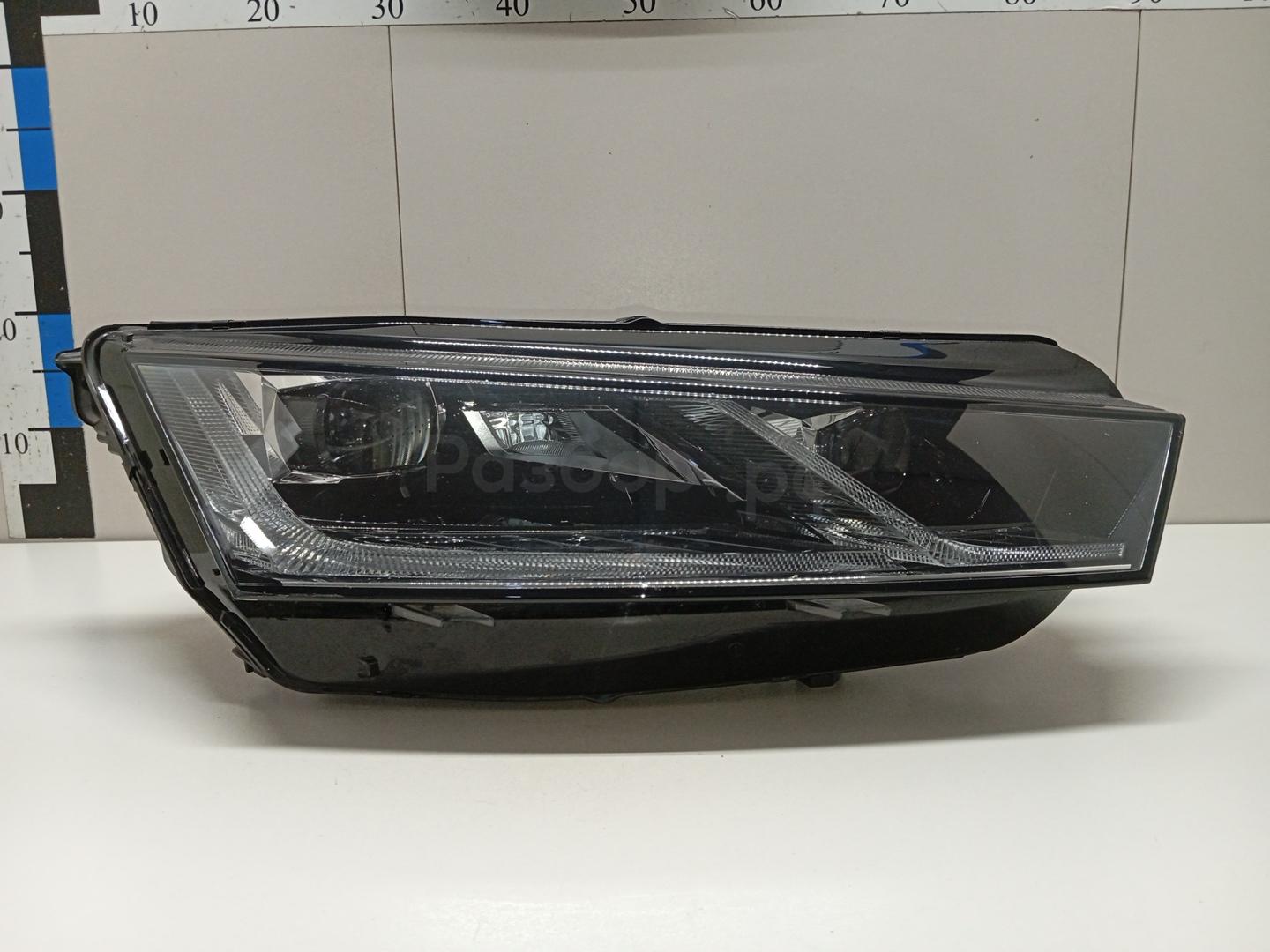 Фара правая