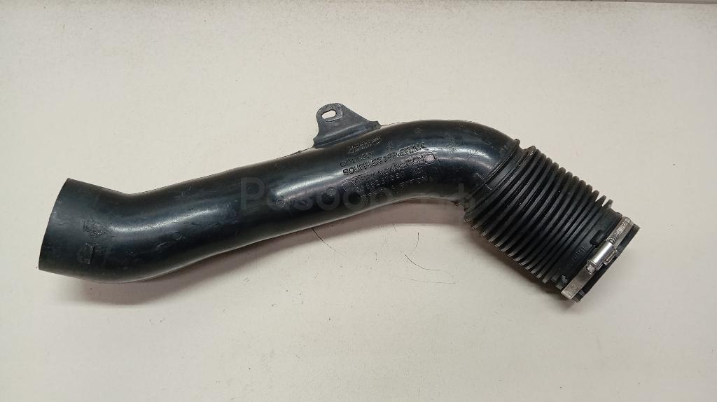 Патрубок воздушного фильтра